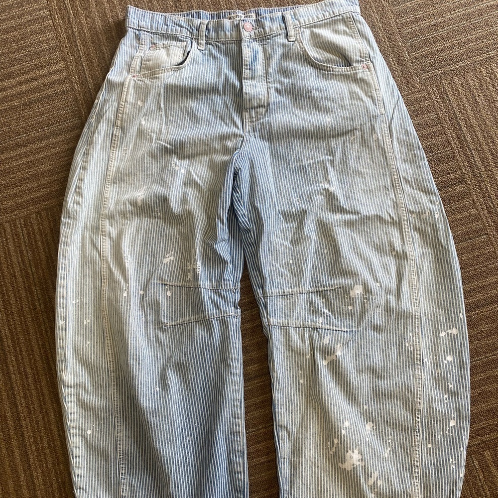 Excellent used condition free people good luck railroad stripe barrel jeans